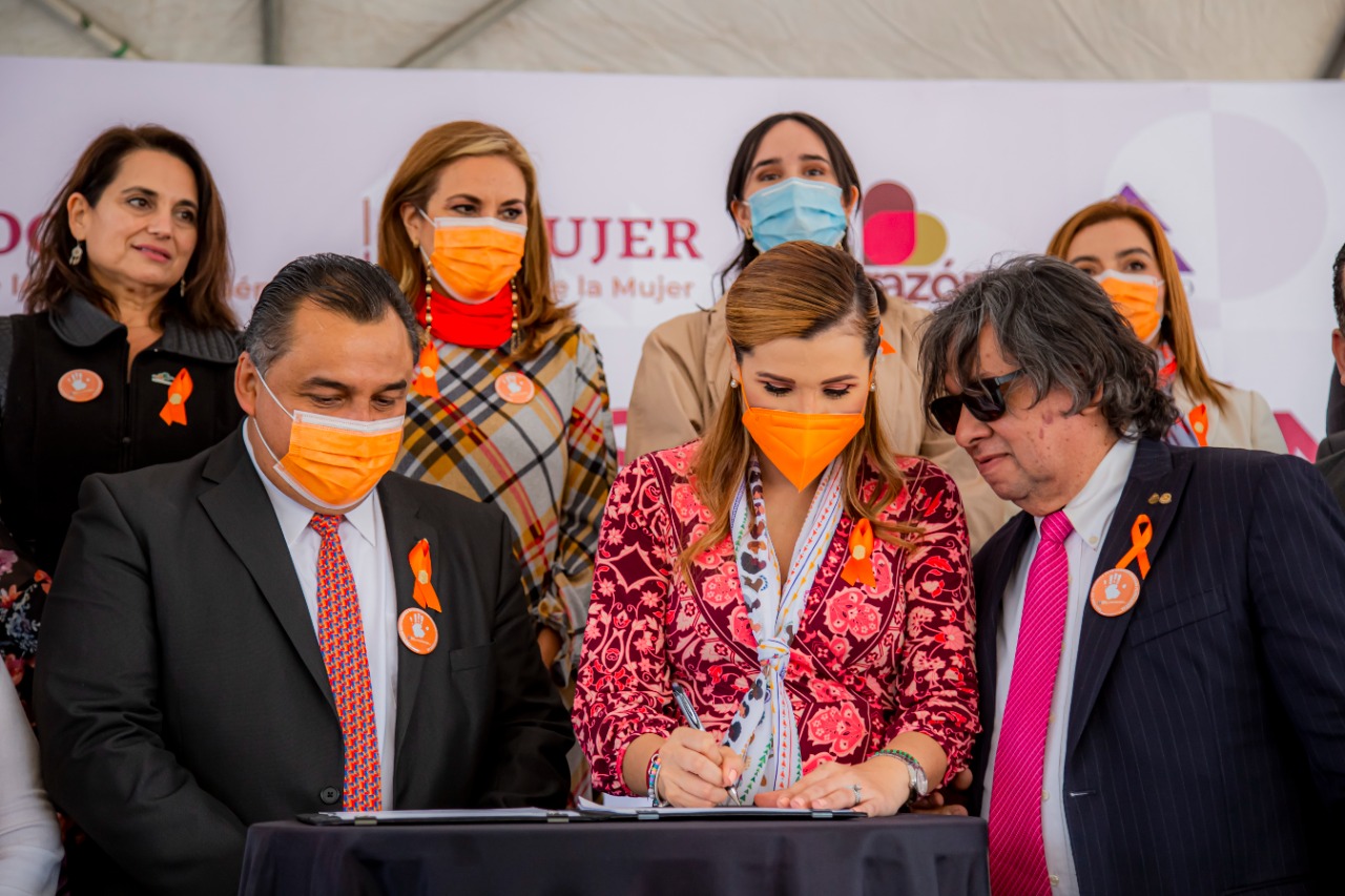 Firma convenio Marina de Pilar para implementar puntos naranja en ...